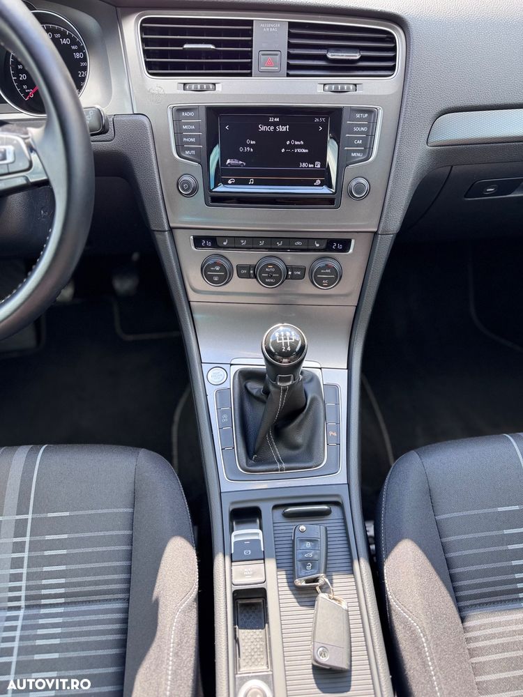 Volkswagen Golf 1.6 TDI BlueMotion Technology Lounge - 7