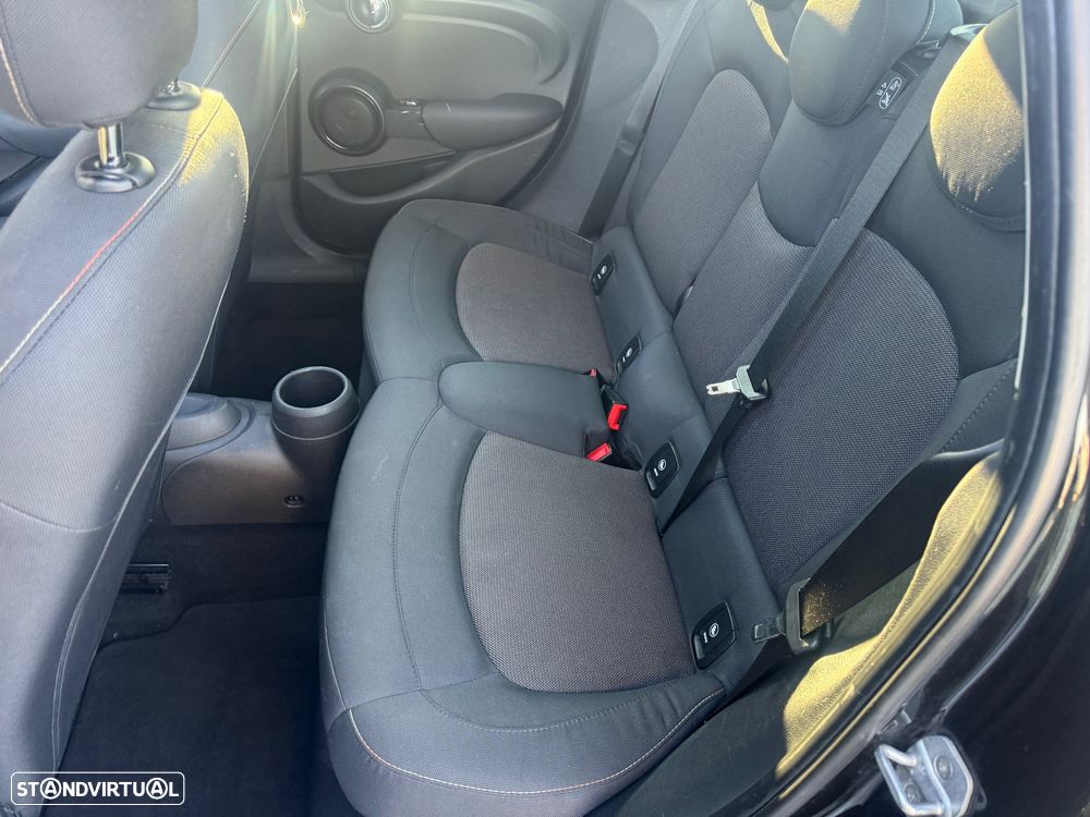 MINI 5 Portas Cooper D - 29