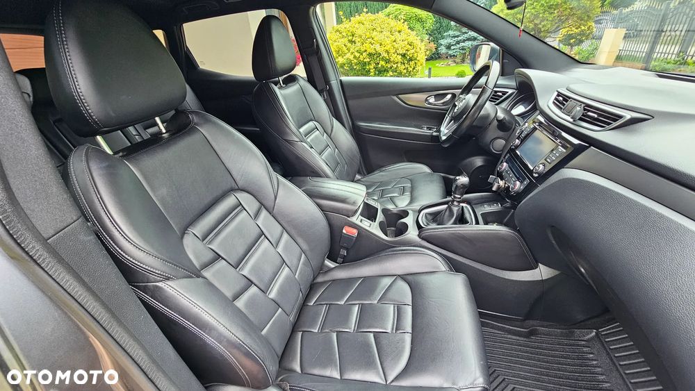 Nissan Qashqai 1.2 DIG-T Tekna+ - 26