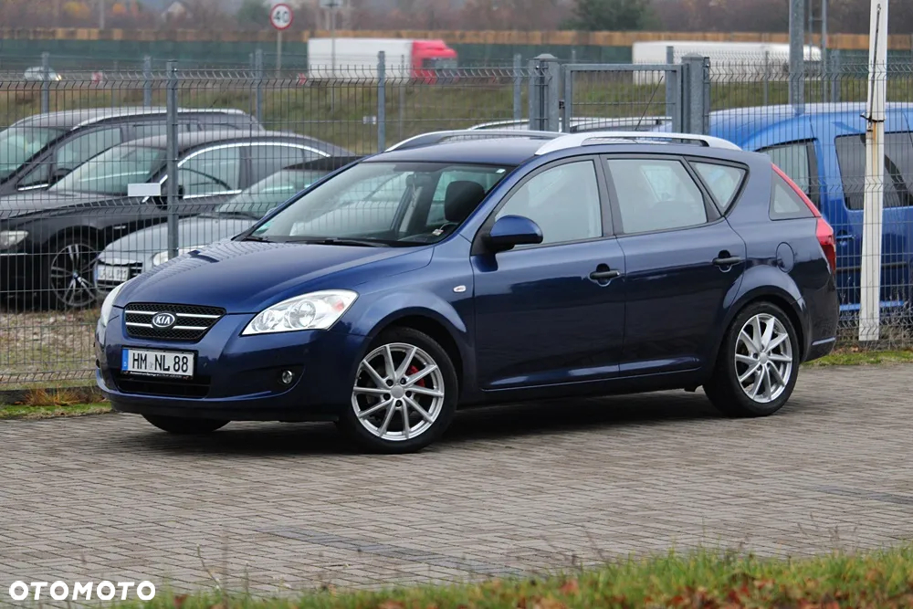 Kia Ceed - 7