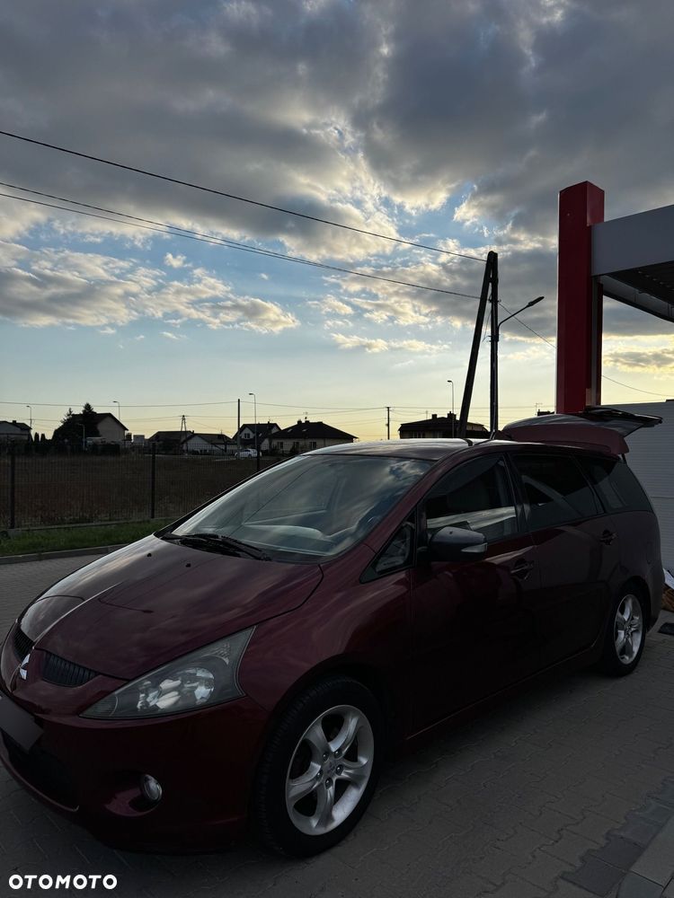 Mitsubishi Grandis 2.4 Intense - 3