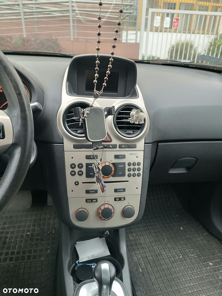 Opel Corsa - 8