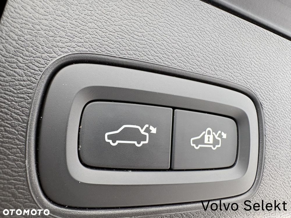 Volvo XC 60 - 24