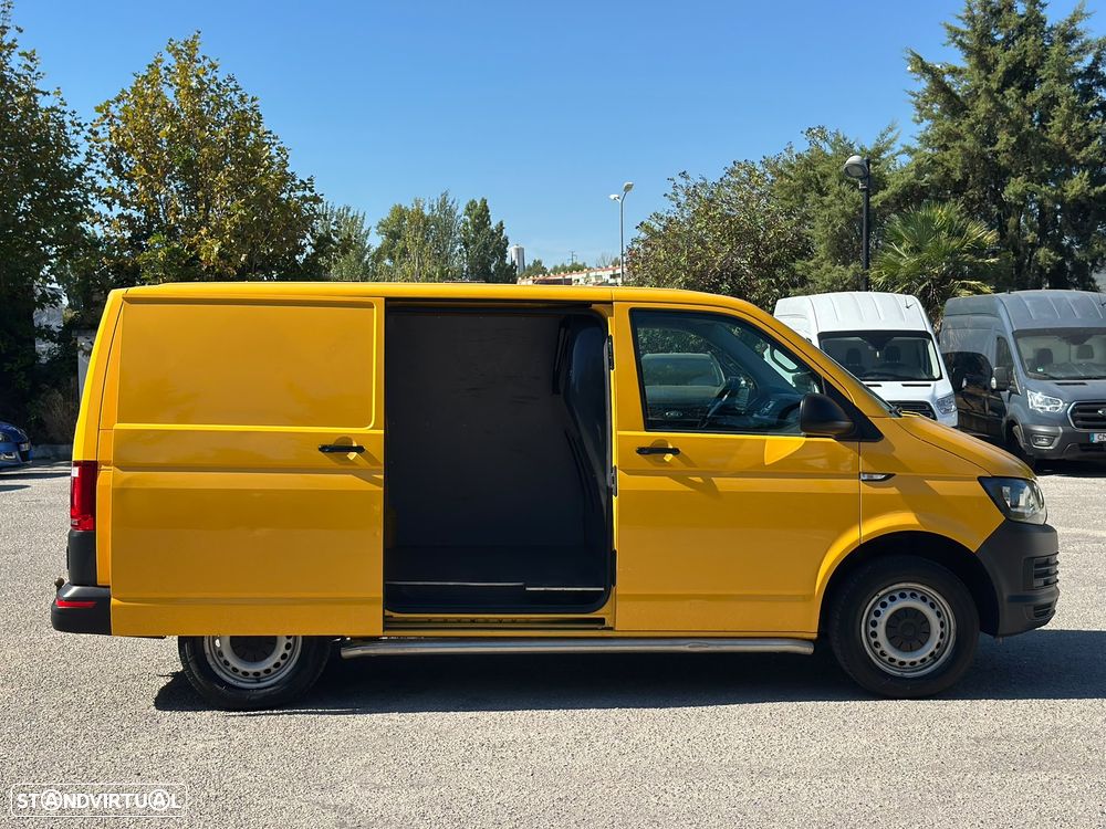 VW Transporter 2.0 TDi - 10