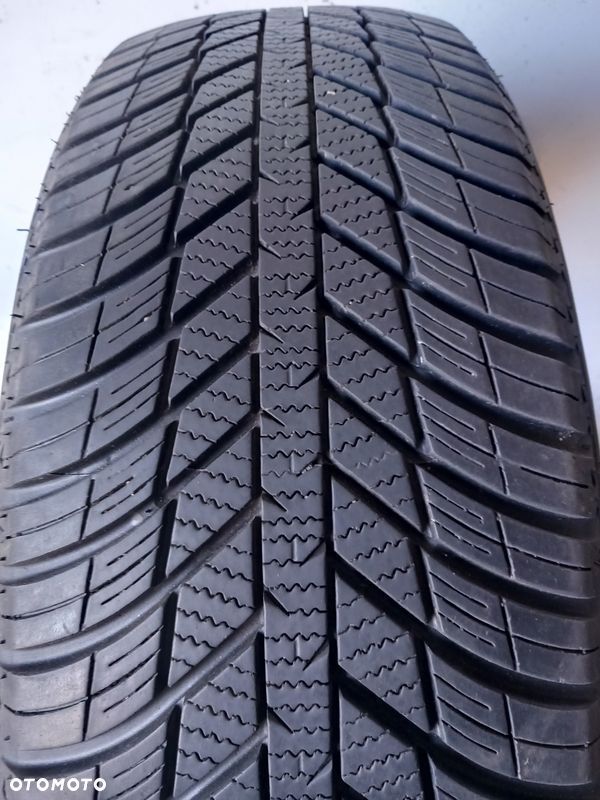 235/60/R18 Nexen Nblue 4Season WH17