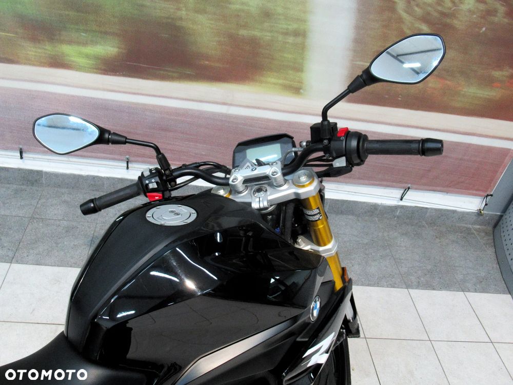 BMW G - 10