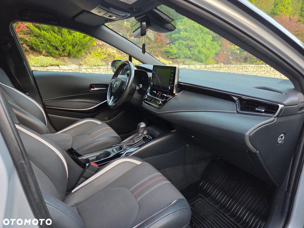 Toyota Corolla 1.8 Hybrid GR Sport - 23