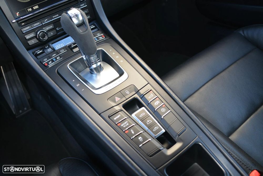 Porsche 911 (991) Carrera 2 GTS PDK - 37