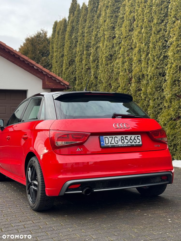 Audi A1 Sportback 1.2 TFSI S line Sportpaket - 11