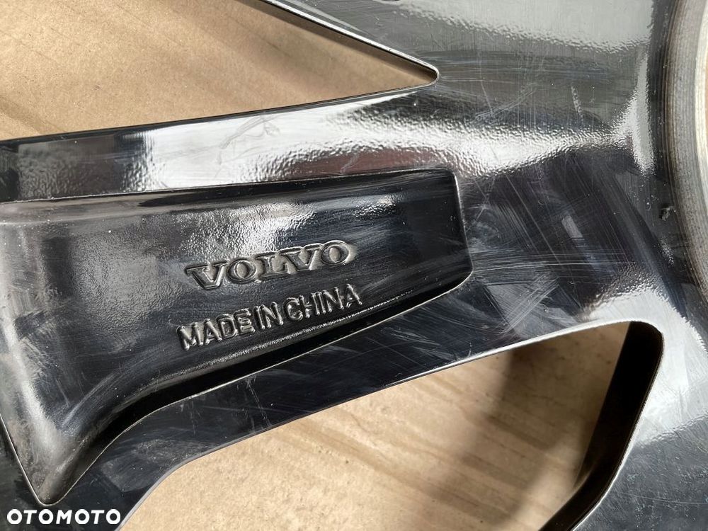 FELGA VOLVO XC60 II 8,5J 21 ET49,5 32271573 - 4