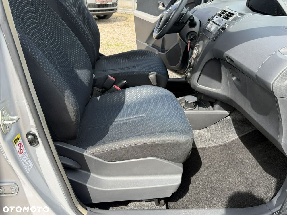 Toyota Yaris 1.33 VVT-i Multi Mode Sol - 8