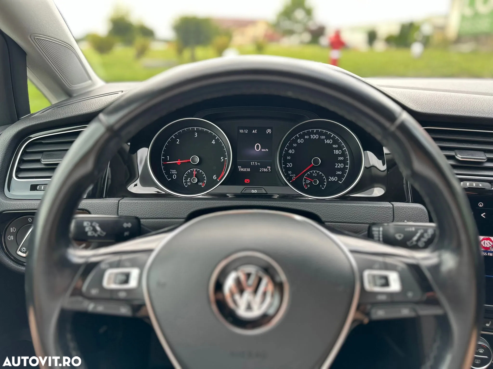 Volkswagen Golf 2.0 TDI Highline - 19