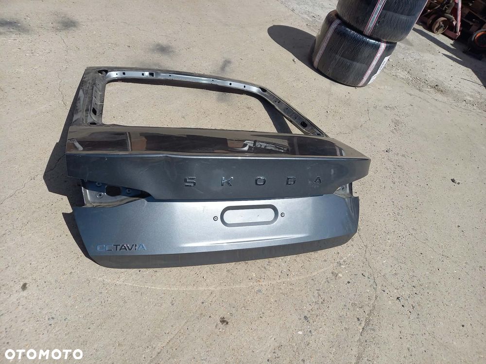 części klapa tył Skoda Octavia IV tył po liftingu 5-drzwiowy liftback - 1