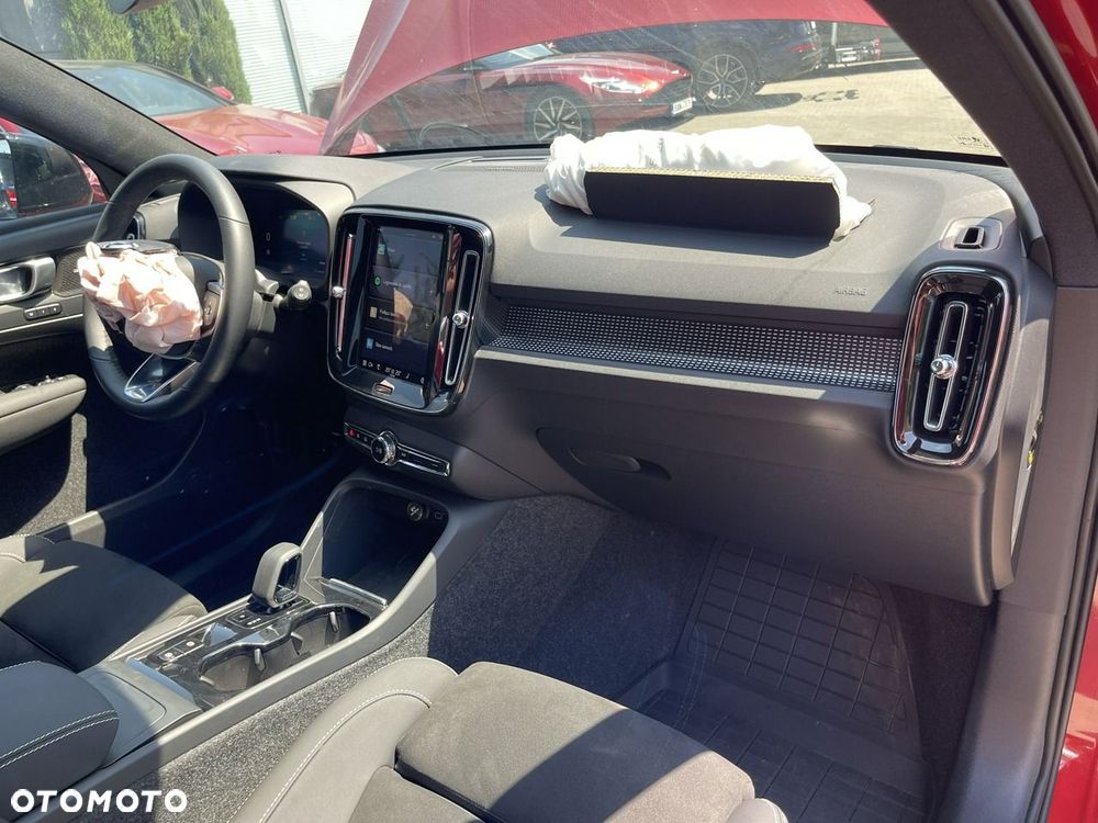 Volvo XC 40 B4 B AWD Geartronic RDesign - 16