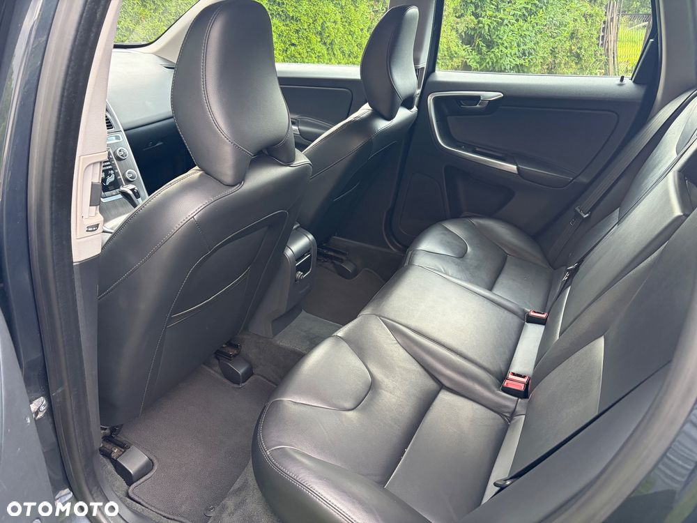 Volvo XC 60 D3 Drive-E Summum - 13