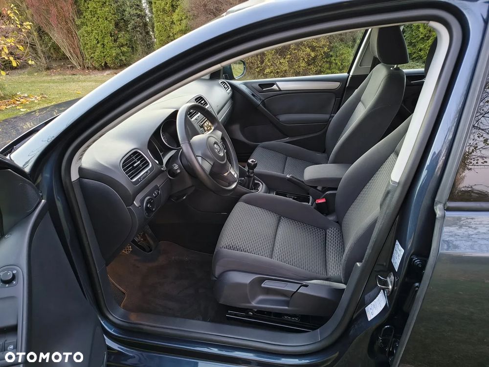 Volkswagen Golf 1.6 TDI BlueMotion Technology Cup - 10