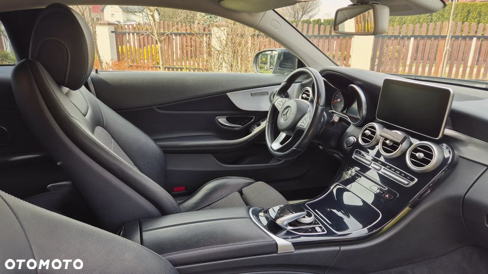 Mercedes-Benz Klasa C 220 d 9G-Tronic - 10