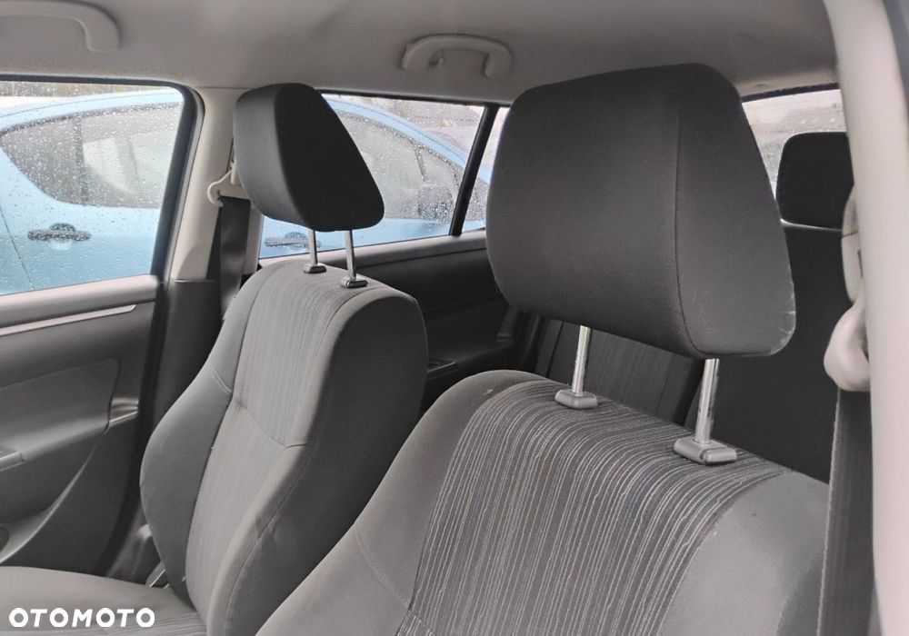 Suzuki Swift - 9