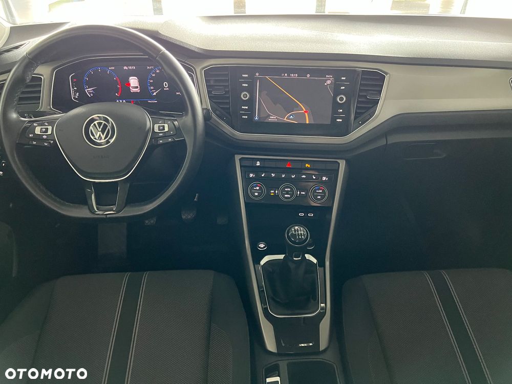 Volkswagen T-Roc - 25