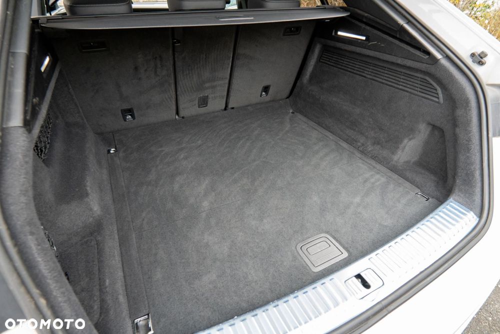 Audi Q8 45 TDI mHEV Quattro Tiptronic - 33