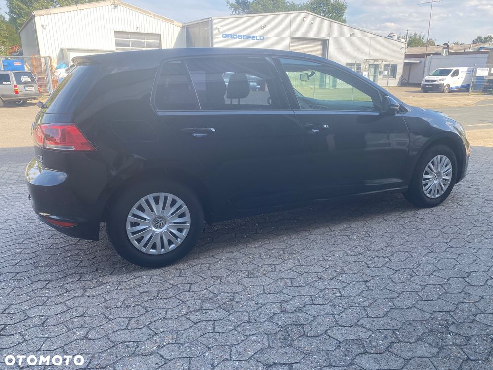 Volkswagen Golf 1.2 TSI BMT Trendline Perfectline - 4