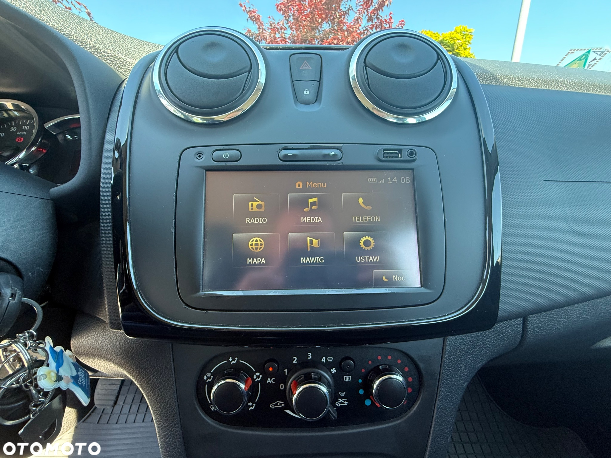 Dacia Sandero - 9