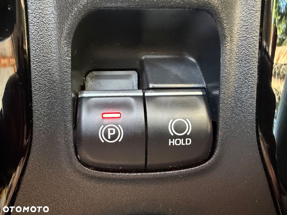 Toyota Corolla 1.8 Hybrid GPF Comfort - 31