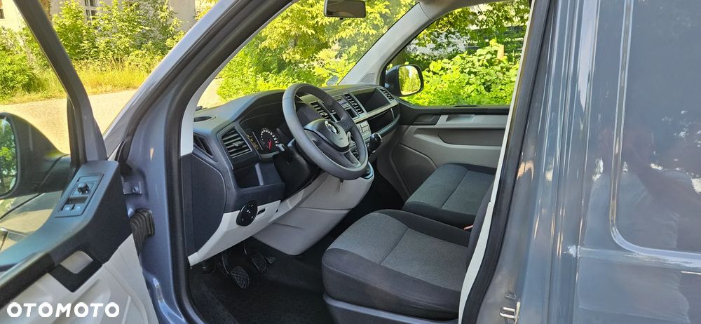 Volkswagen Transporter - 9