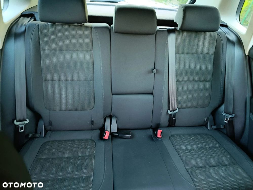 Volkswagen Tiguan - 23