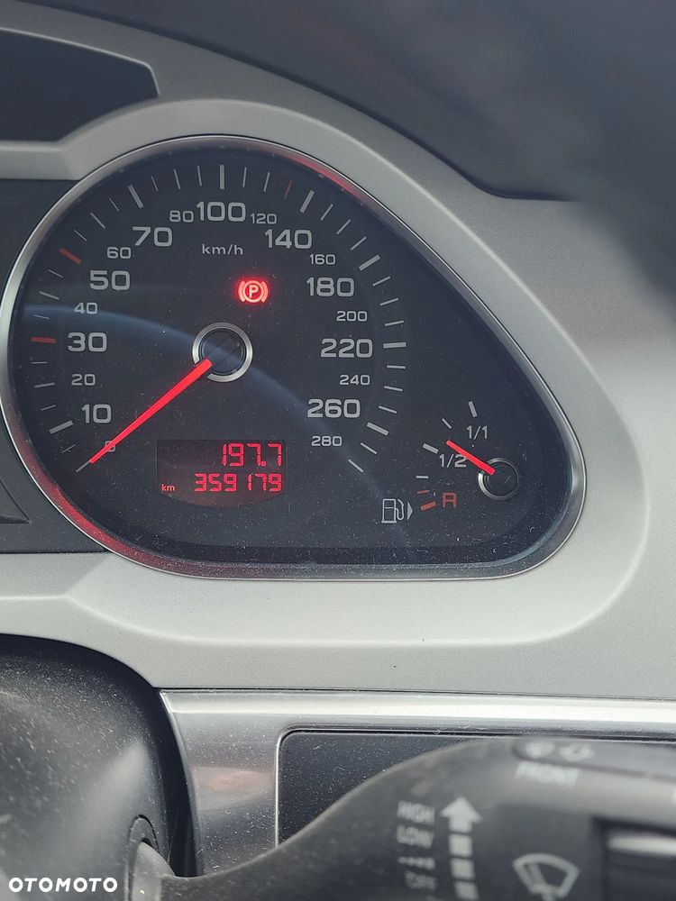 Audi A6 Avant - 4