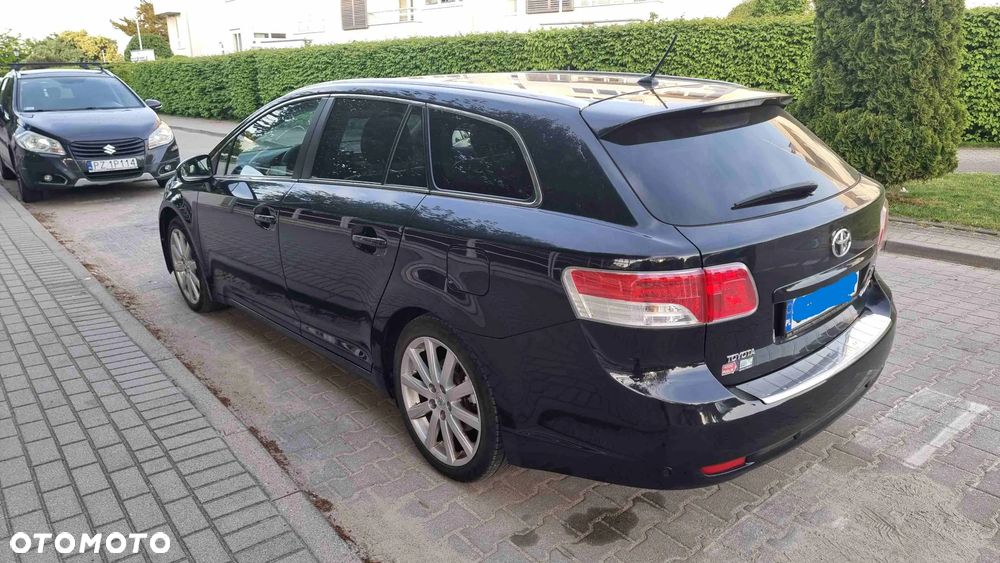 Toyota Avensis 2.2 D-4D Prestige Premium - 2