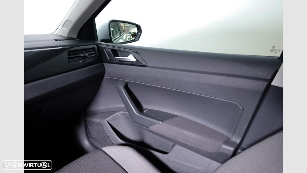 VW Polo 1.0 TSI Urban DSG - 16
