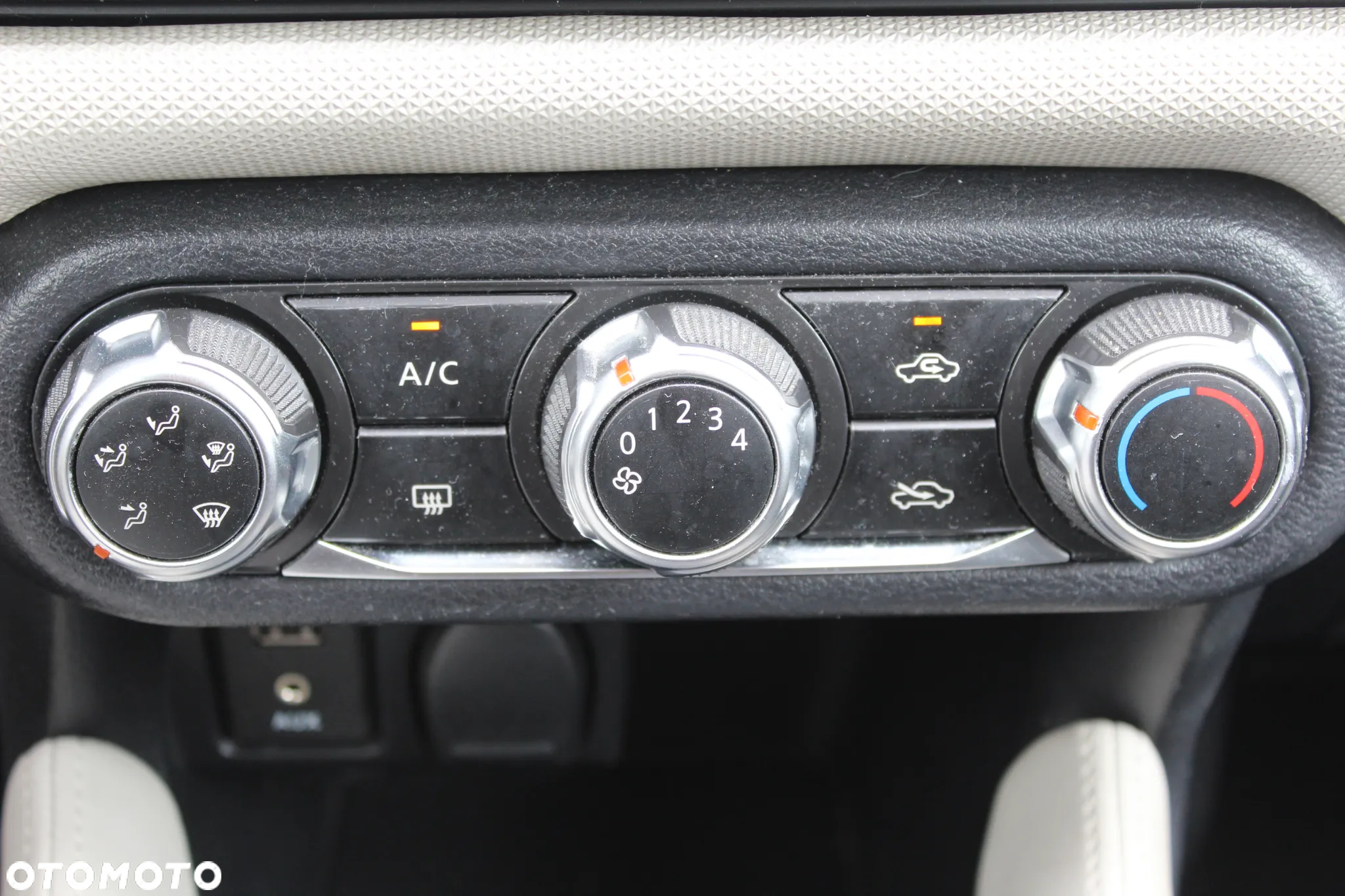 Nissan Micra 0.9 IG-T BOSE Personal Premium Edition - 24