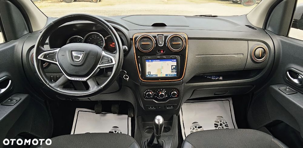 Dacia Lodgy TCe 115 Stepway - 6