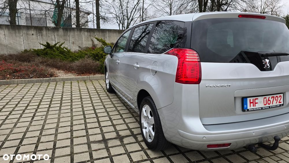 Peugeot 5008 - 35