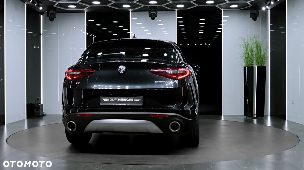 Alfa Romeo Stelvio 2.0 Turbo Executive Q4 - 8