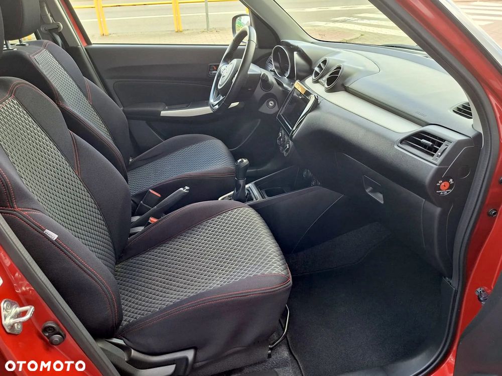Suzuki Swift 1.2 SHVS Premium Plus - 16