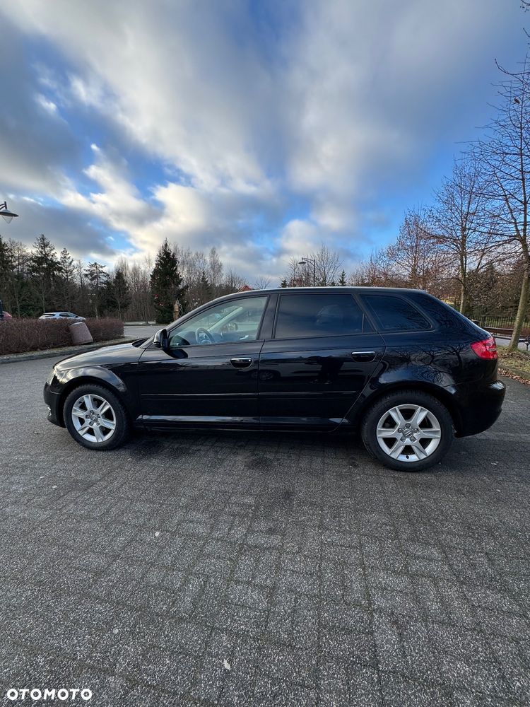 Audi A3 Sportback 2.0 TDI DPF Attraction - 3