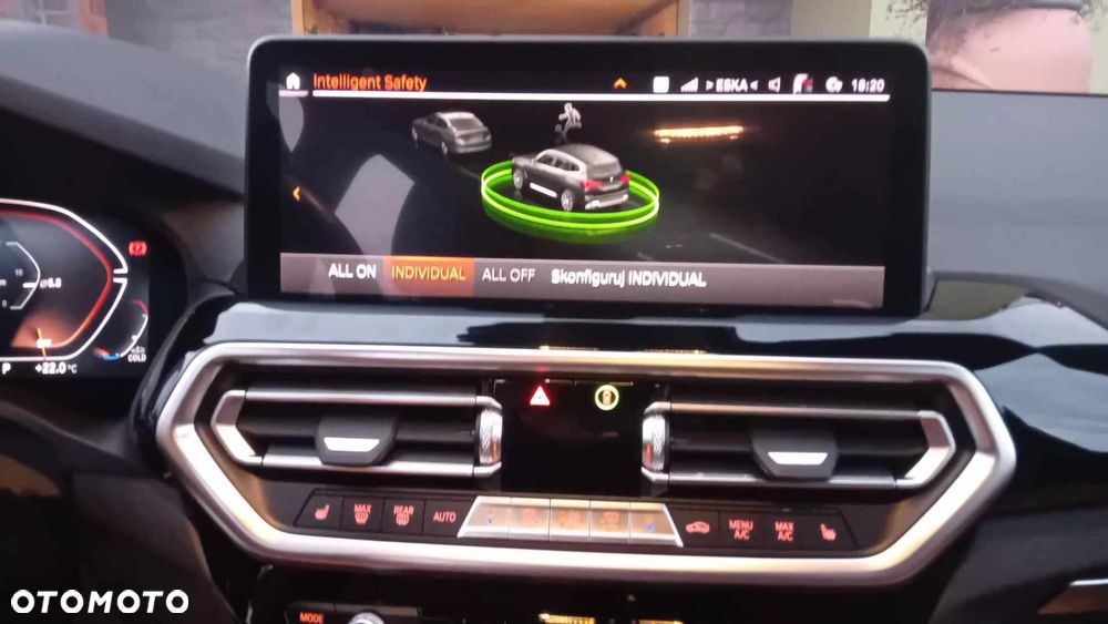 BMW X3 sDrive18d - 11