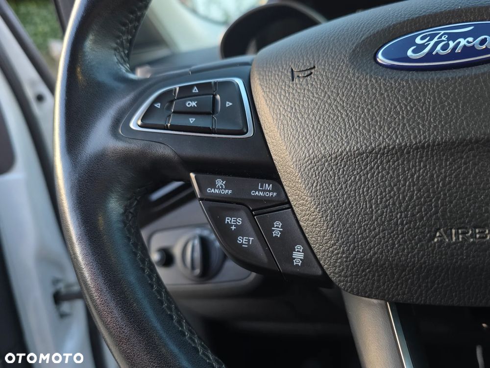 Ford Kuga 2.0 TDCi 4WD Titanium - 25
