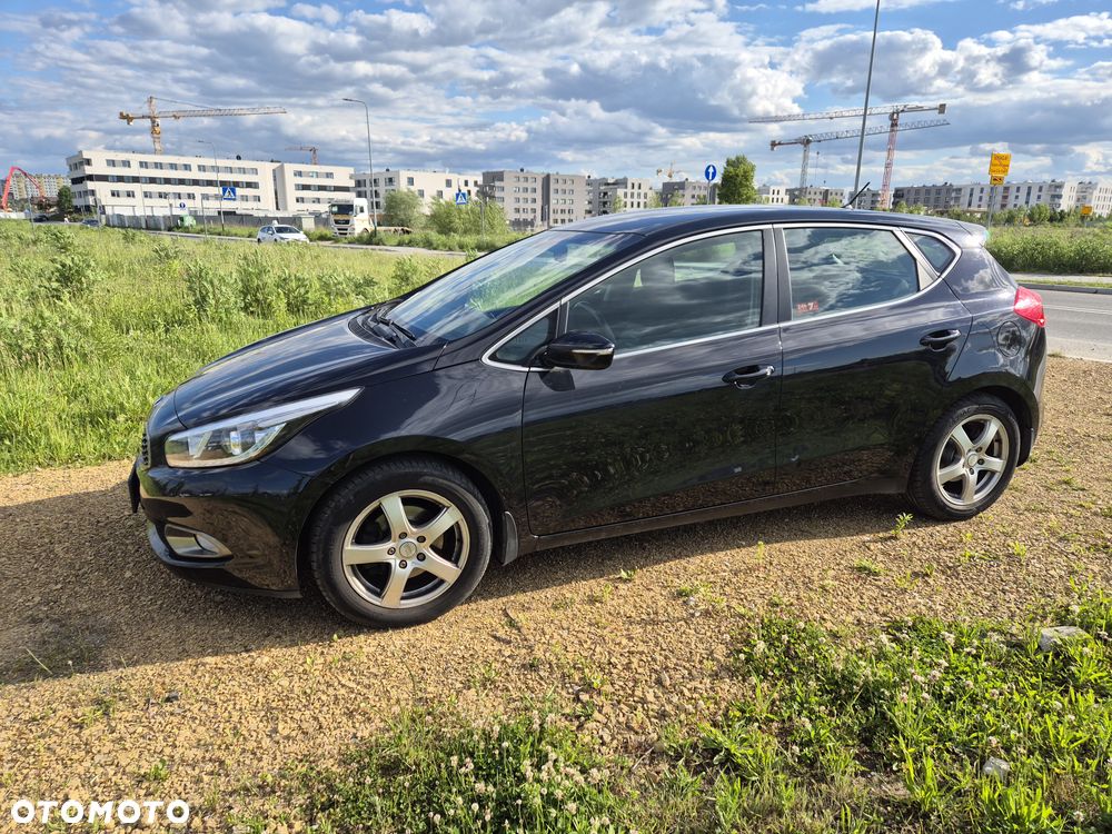 Kia Ceed 1.6 GDI L - 10