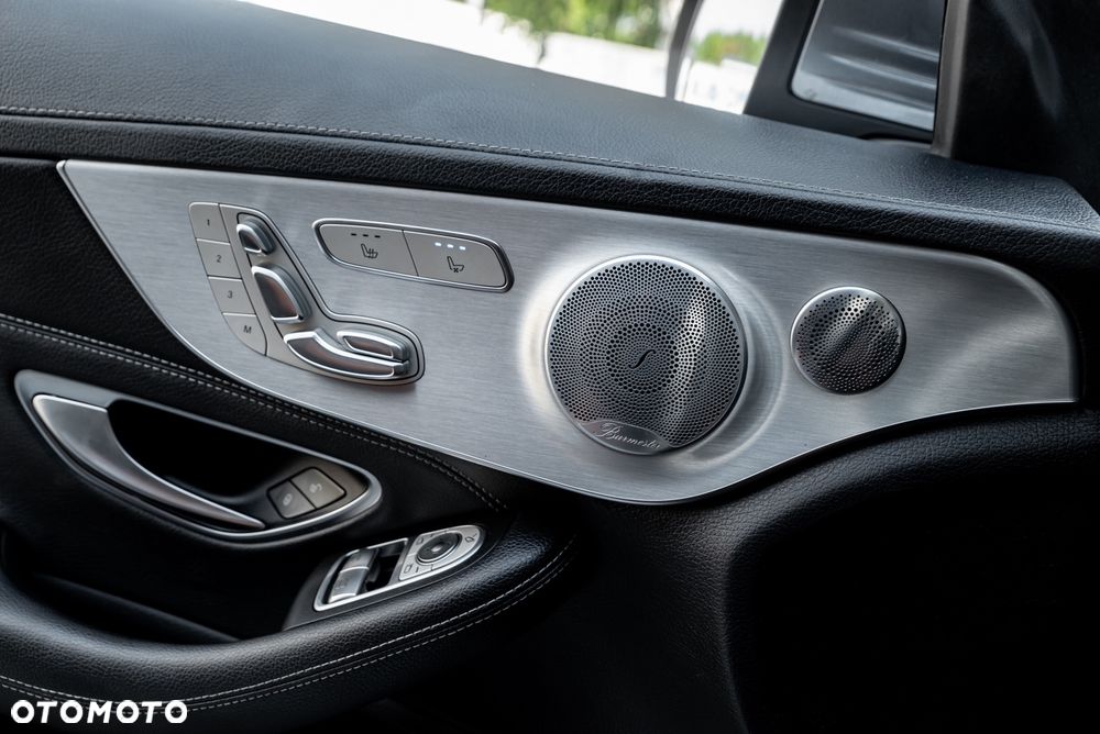 Mercedes-Benz Klasa C 300 9G-TRONIC AMG Line - 28