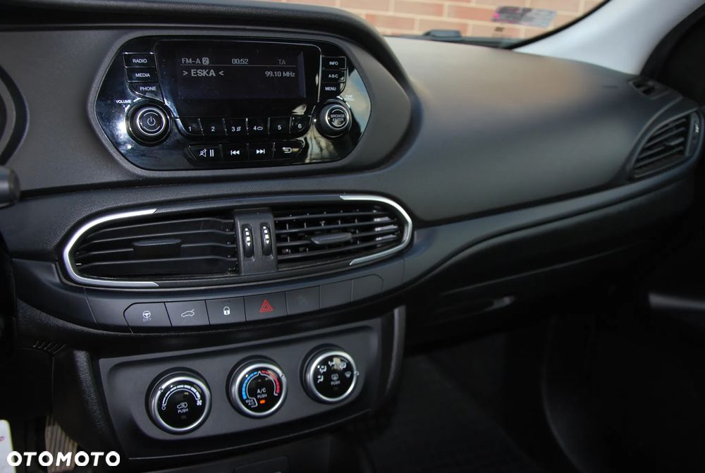 Fiat Tipo 1.4 Classic - 29