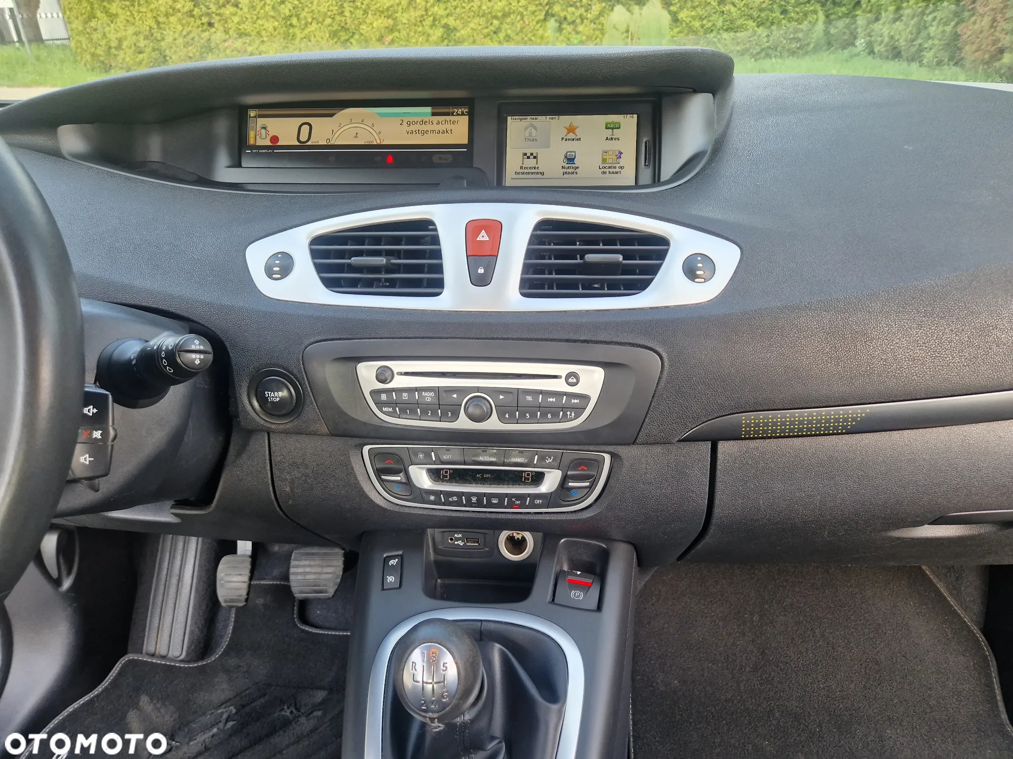 Renault Scenic 1.4 16V TCE Expression - 21