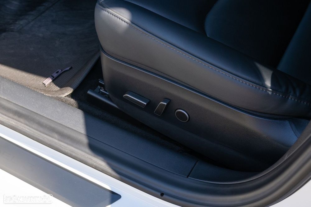 Tesla Model 3 Performance Dual Motor AWD - 13