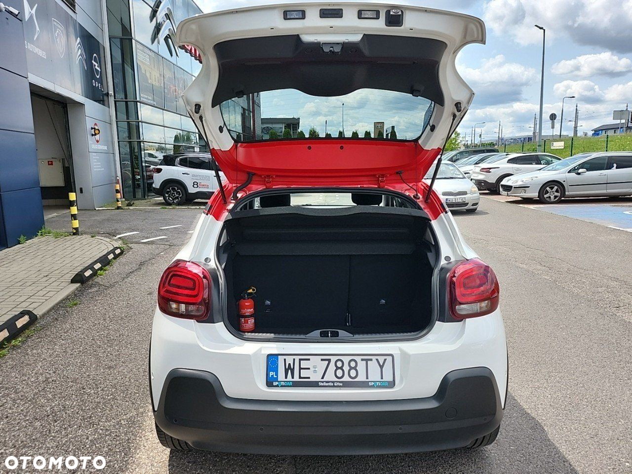 Citroën C3 1.2 PureTech GPF Shine S&S - 6