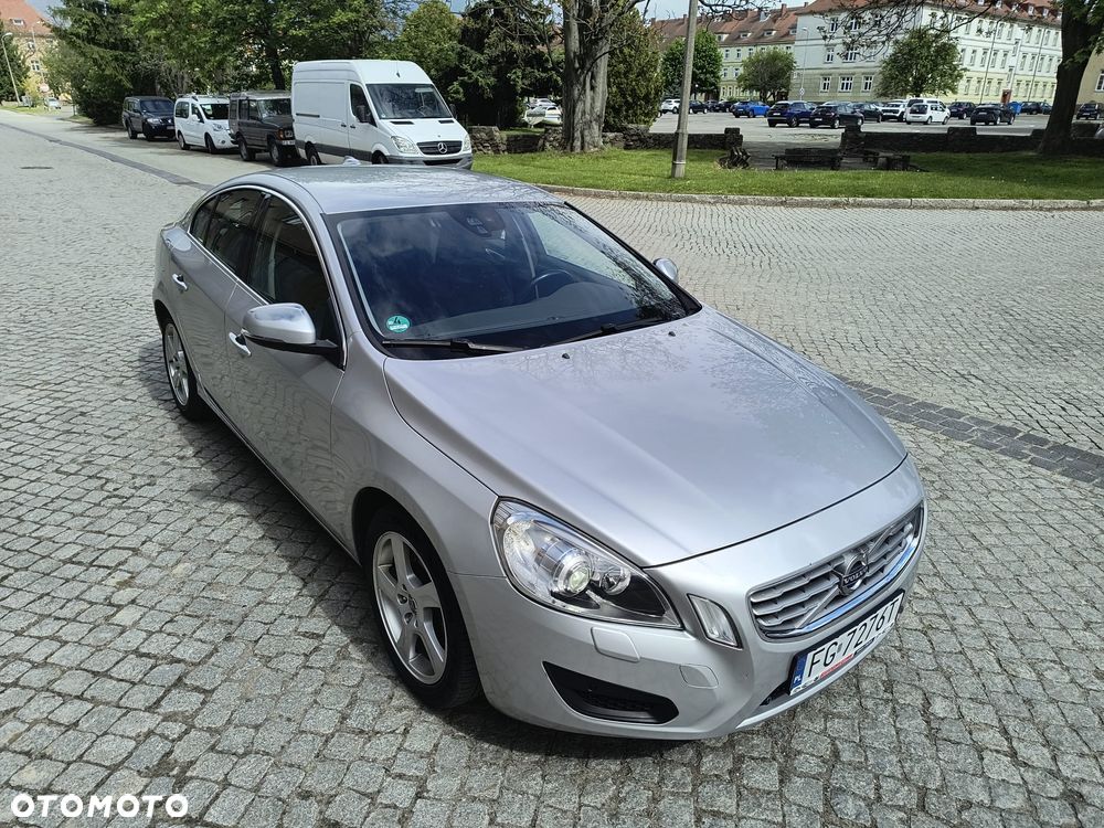 Volvo S60 D3 - 10