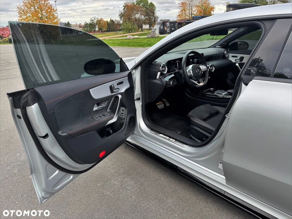 Mercedes-Benz CLA AMG 35 4Matic AMG Speedshift 7G-DCT - 10