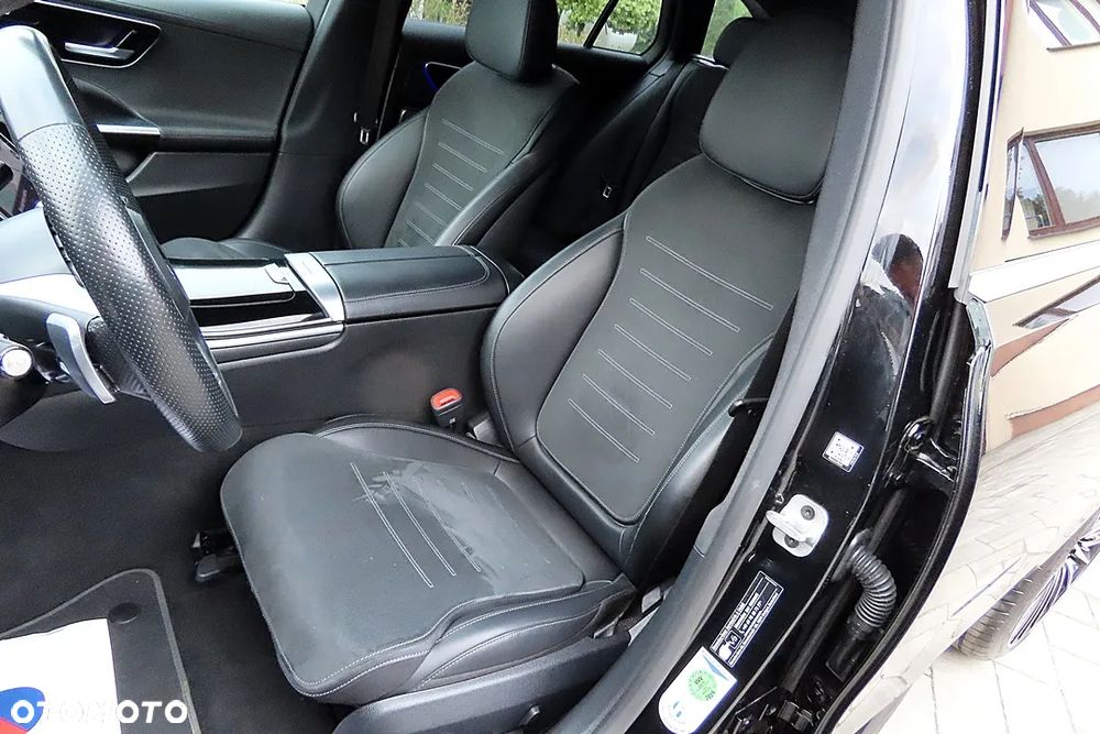 Mercedes-Benz Klasa C 220 d 4Matic 9G-TRONIC Edition AMG Line - 24