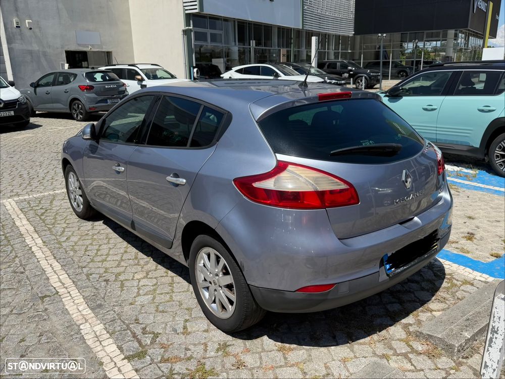 Renault Mégane 1.5 dCi Dynamique S - 4